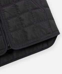 All-Purpose Quilted Vest 12 All-Purpose Quilted Vest -Paper Plane Shop Paperplanes649c5c0fcc7f7305394311649c5c0fcc7ff.649c5c0fcc7ff