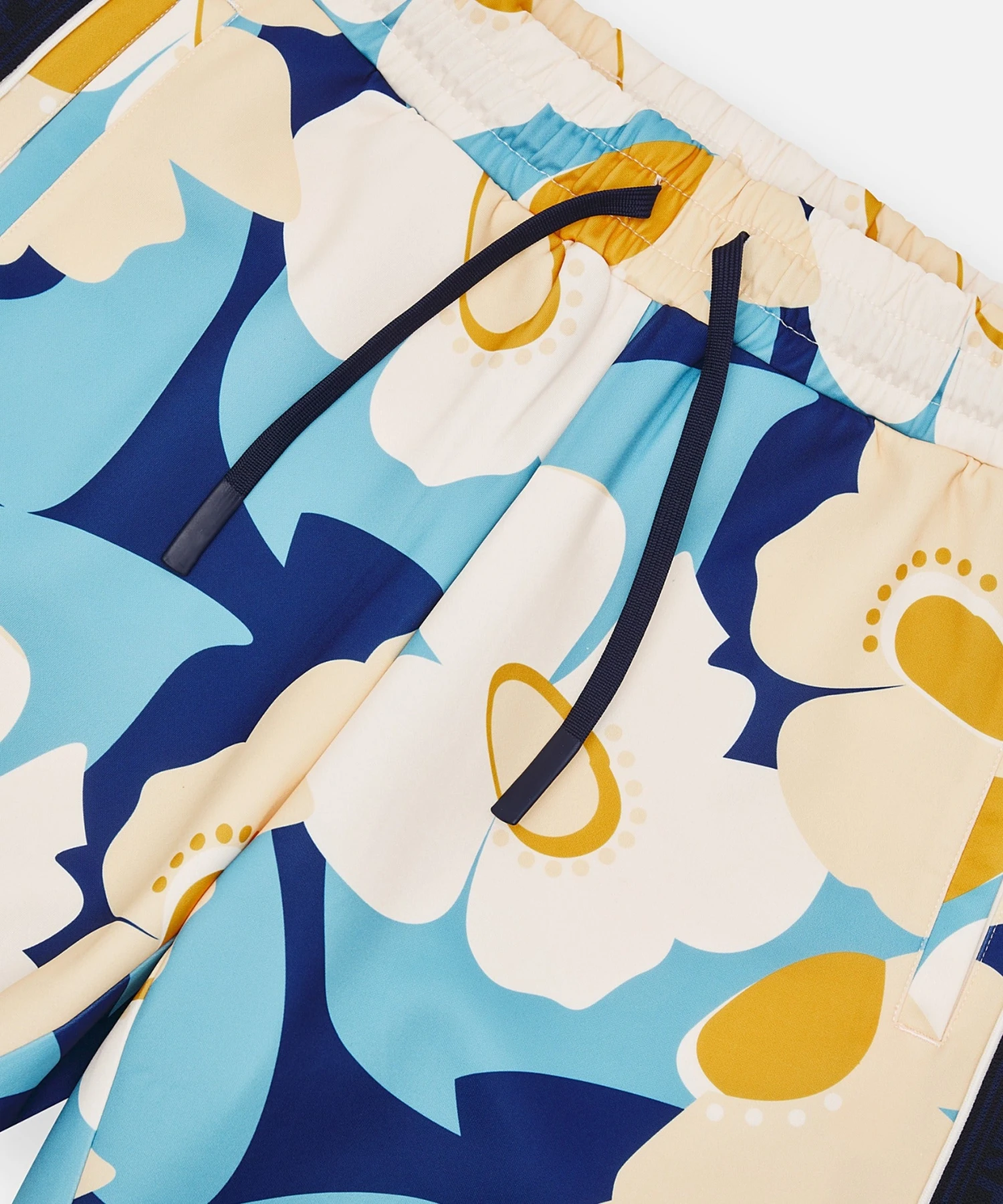 Summer Solstice Short 4 Summer Solstice Short - Image 4